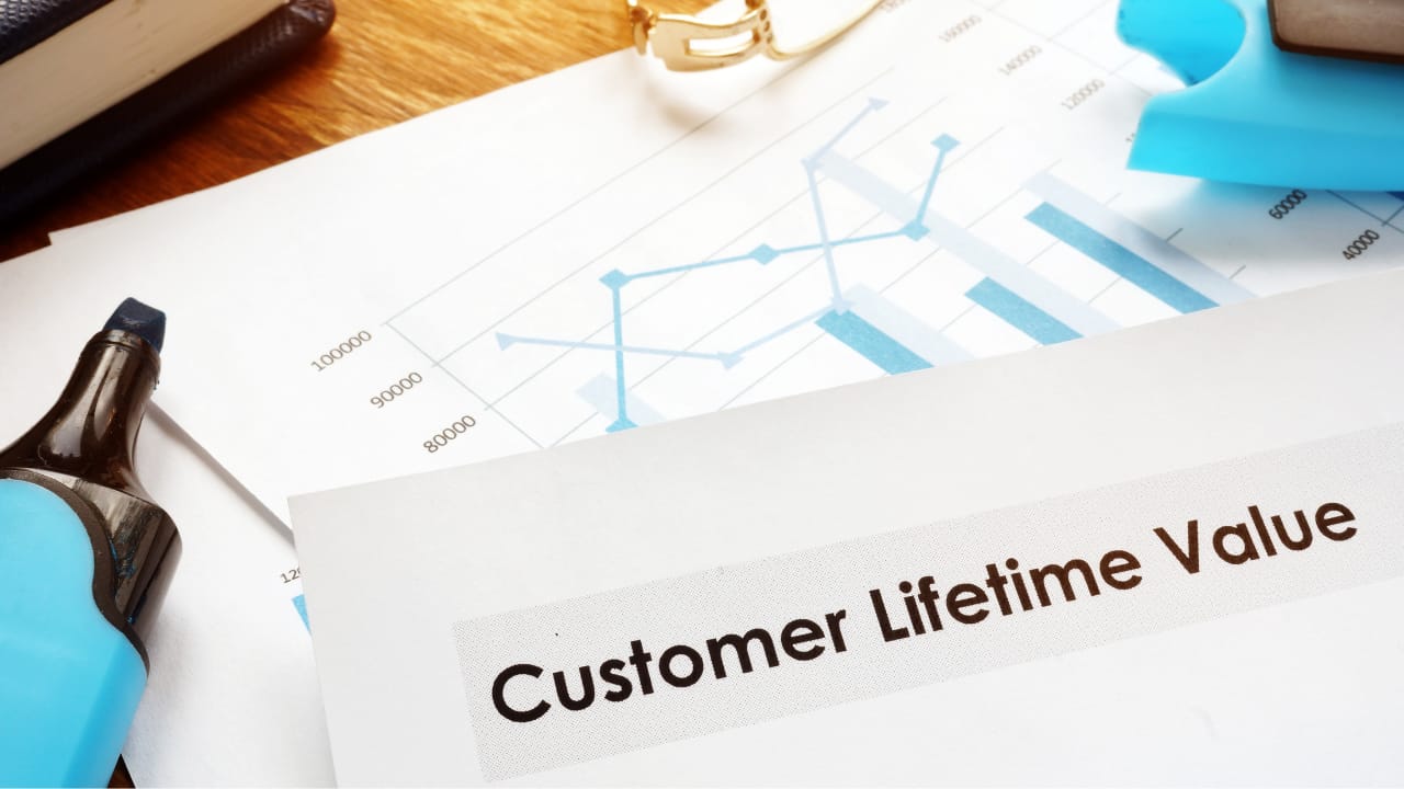 SaaS Founder's 2022 Guide to Customer Lifetime Value